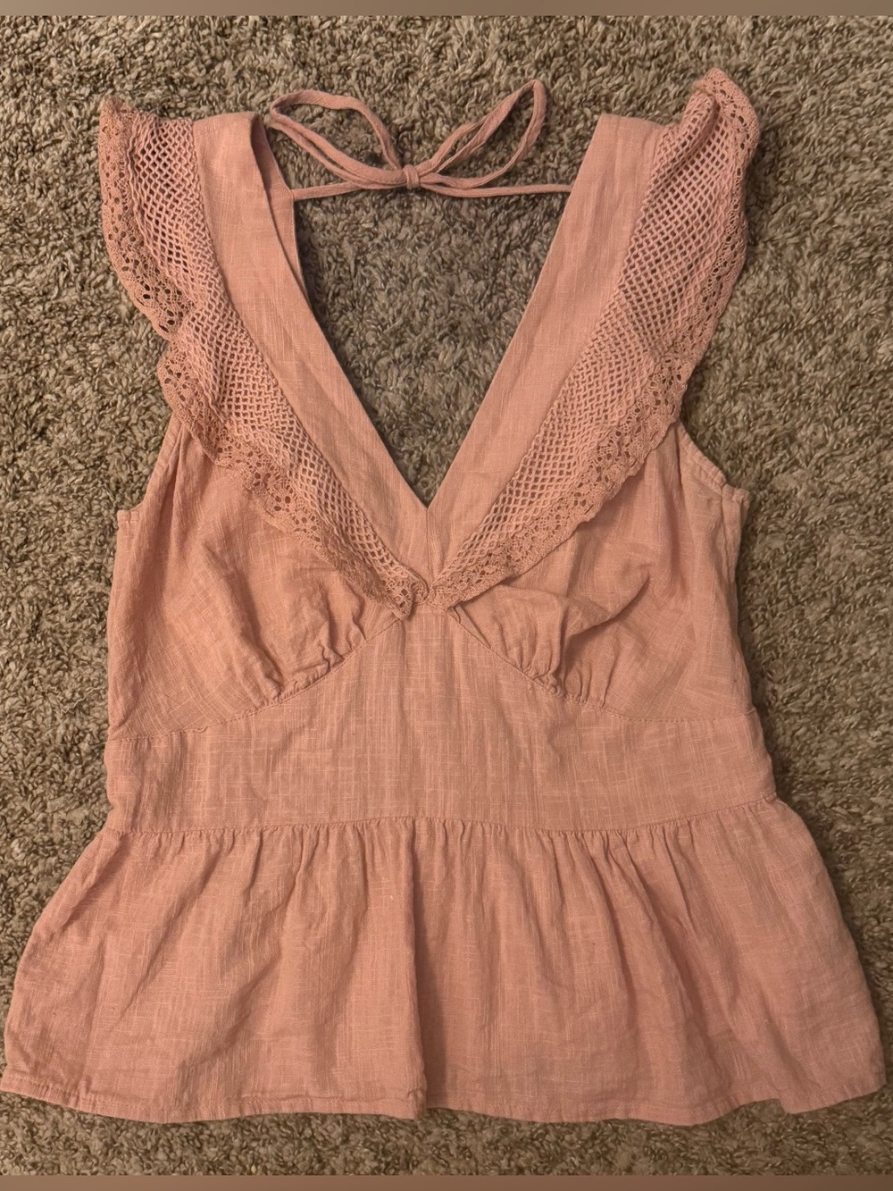 Old Navy Dusty Rose Ruffle V-Neck Sleeveless Peplum Top